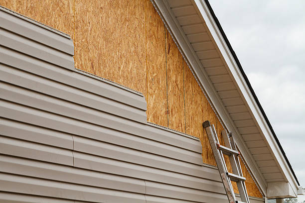 Professional Fiber Cement Siding technician working in Atlantic Beach, NY